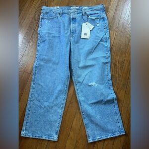 Levi’s Ribcage Straight Ankle Jeans